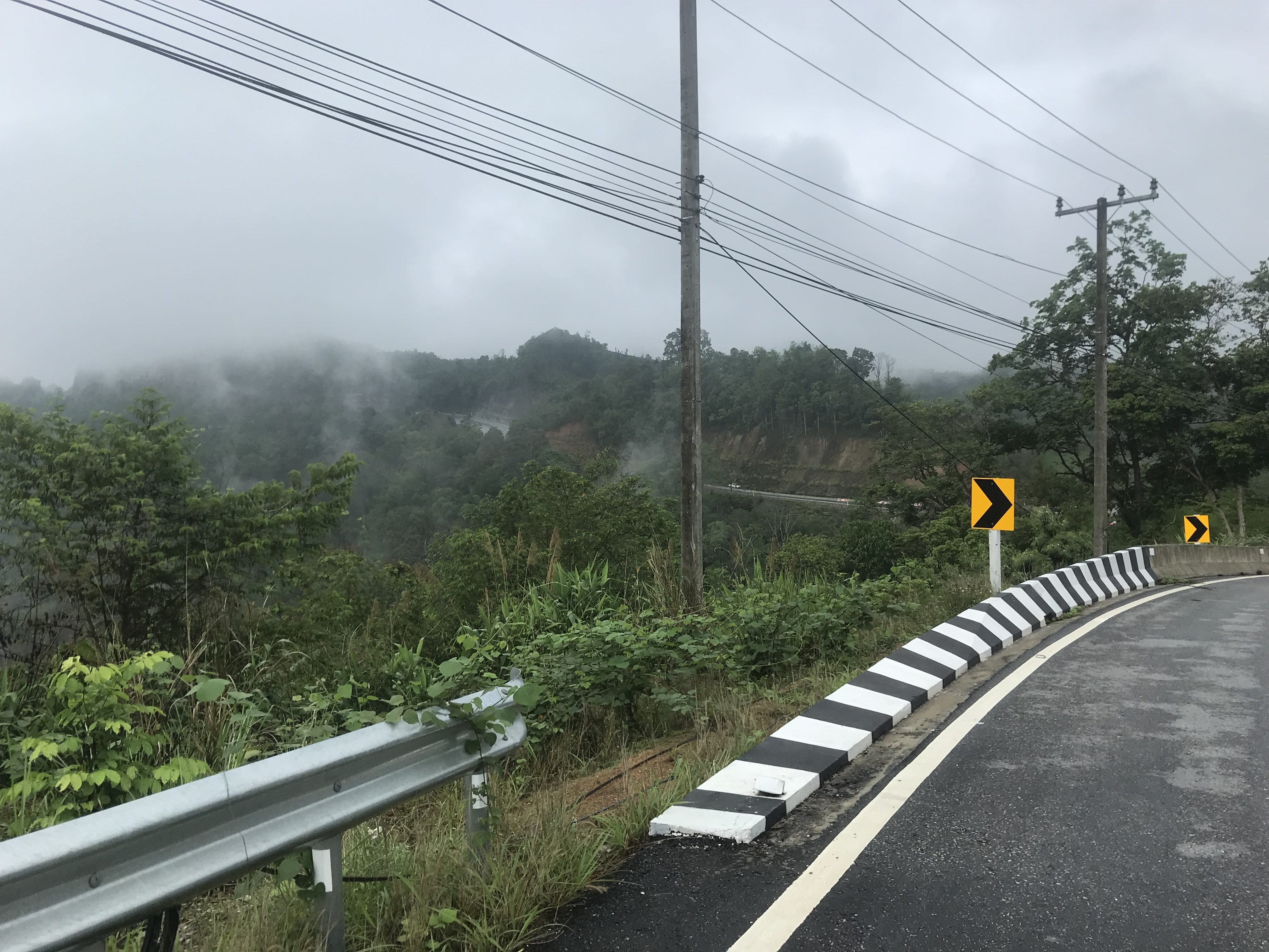 Myanmar to Thailand – Myawaddy to Mae Sot Border Crossing – Ben Around the World Diary – Day 129 – 15 June 2019