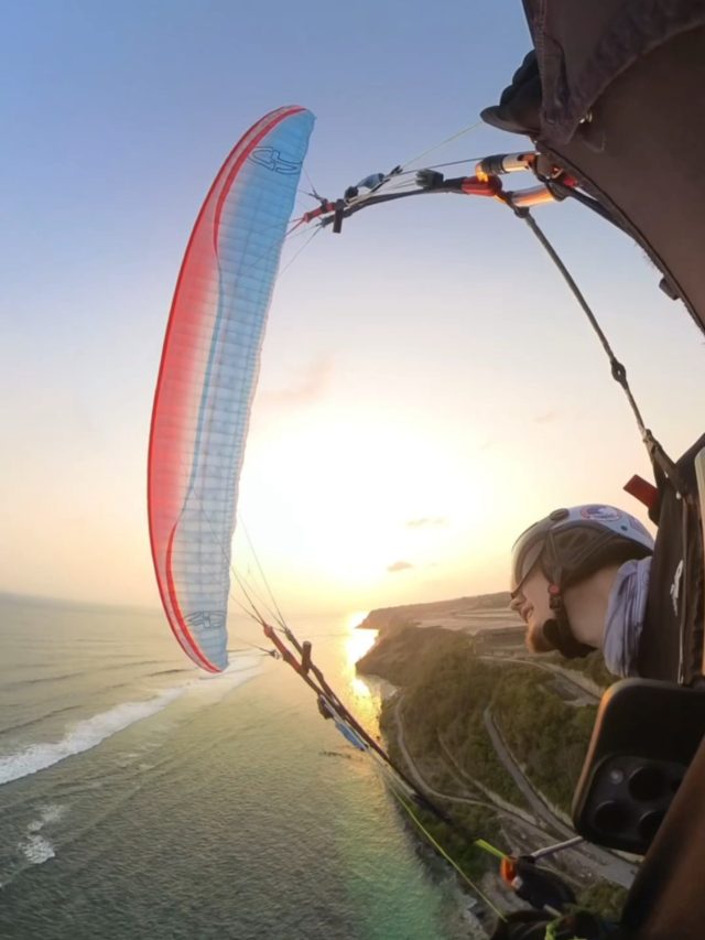 Bali Sunset Paragliding